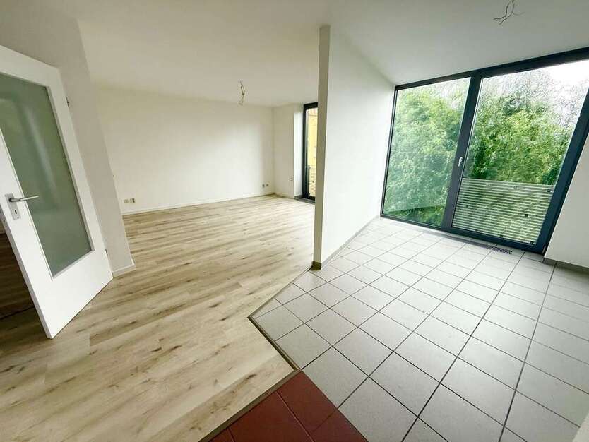 Wohnung zum Mieten in Tessin 546 € 54.61 m²