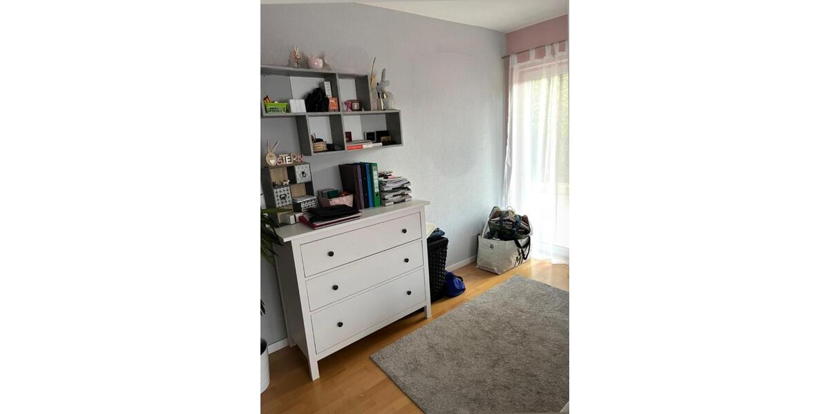 Etagenwohnung Estenfeld - 3 Zimmer, 105 m&sup2;, 1.090&euro; | Angebot:26020832