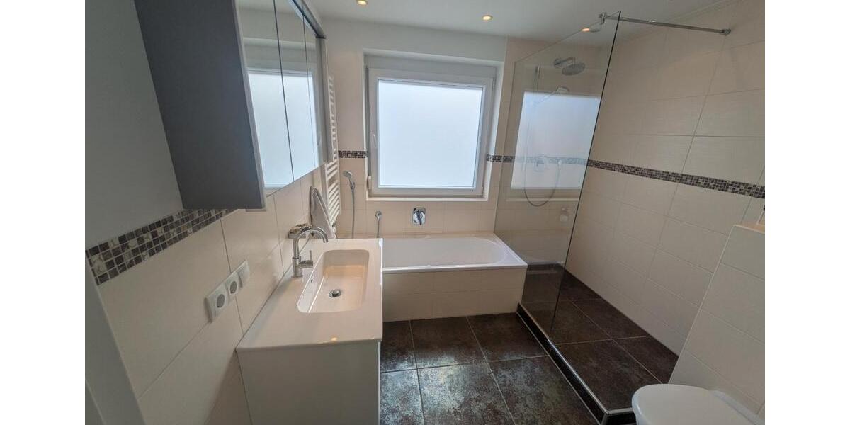 Reihenhaus Grafing bei München - 5 Zimmer, 130 m&sup2;, 2.370&euro; | Angebot:26257680