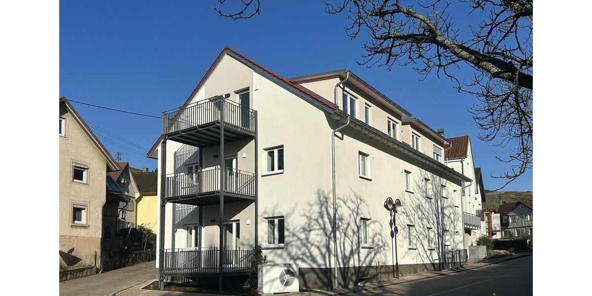 Etagenwohnung Baden-Baden Lichtental - 3 Zimmer, 79 m&sup2;, 1.185&euro; | Angebot:25416480