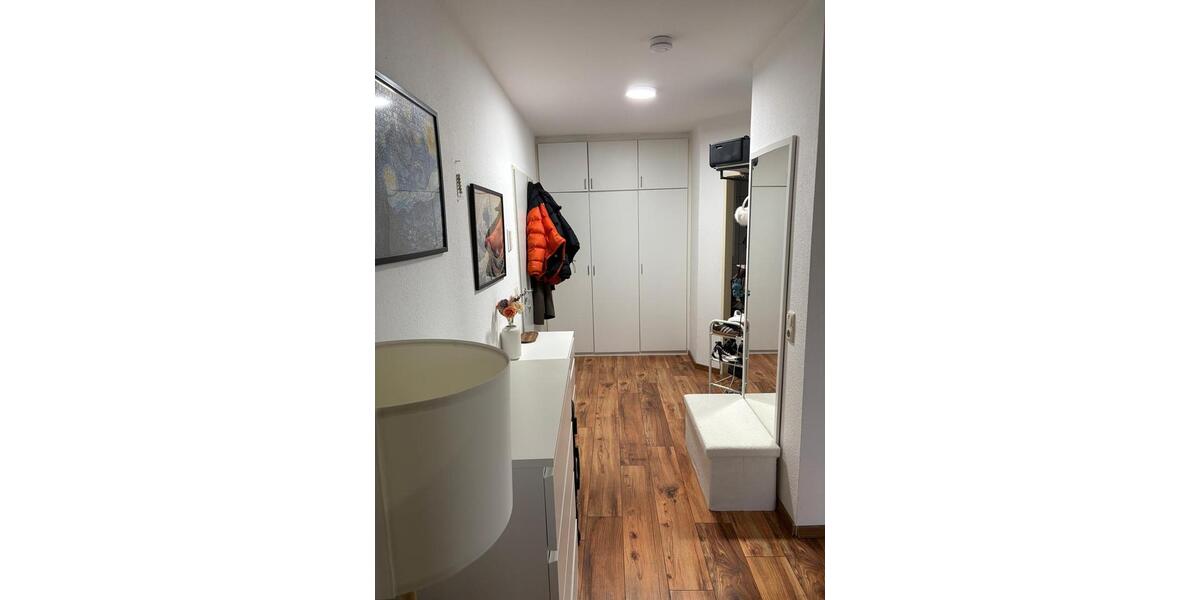 Dachgeschoßwohnung Emden Tholenswehr - 2 Zimmer, 38 m&sup2;, 390&euro; | Angebot:24599064