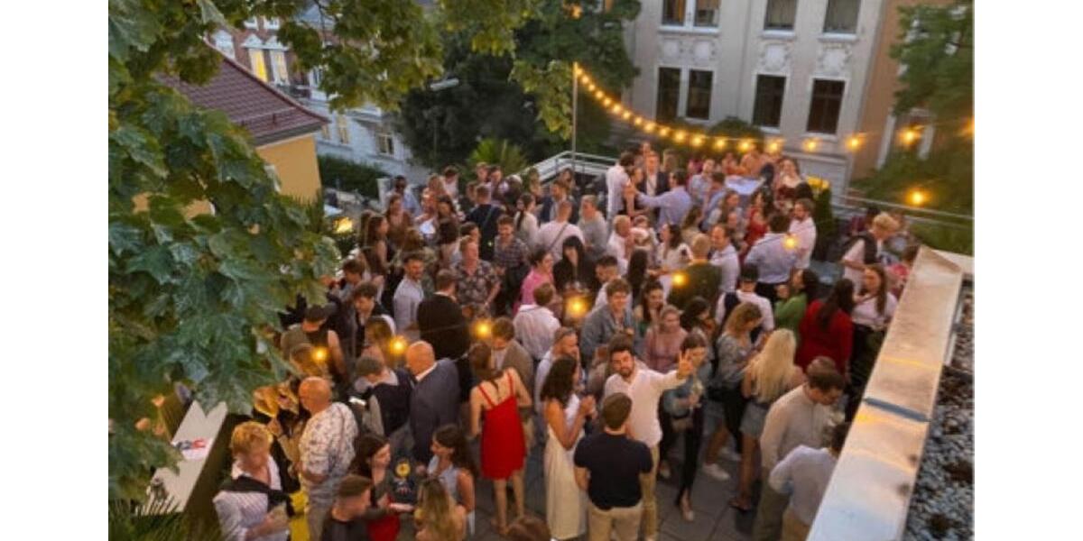 Dachgeschoßwohnung München Schwabing-Freimann - 1 Zimmer, 12 m&sup2;, 300&euro; | Angebot:25080736