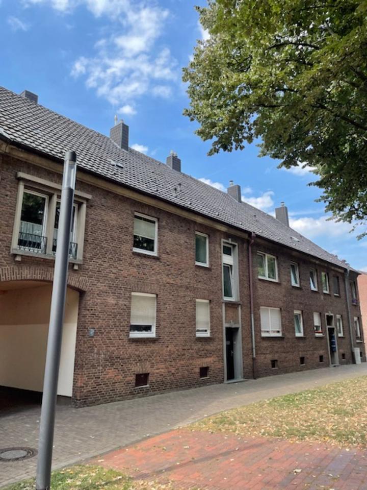 Rees-Zentrum: 2-Zimmer-Wohnung im Erdgeschoss mit Balkon zimmer