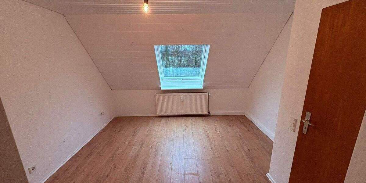 Etagenwohnung Leverkusen Lützenkirchen - 3 Zimmer, 50 m&sup2;, 590&euro; | Angebot:25753314