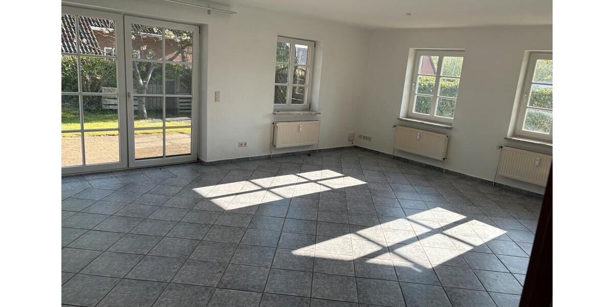 Erdgeschoßwohnung Husum - 2 Zimmer, 80 m&sup2;, 800&euro; | Angebot:26429251