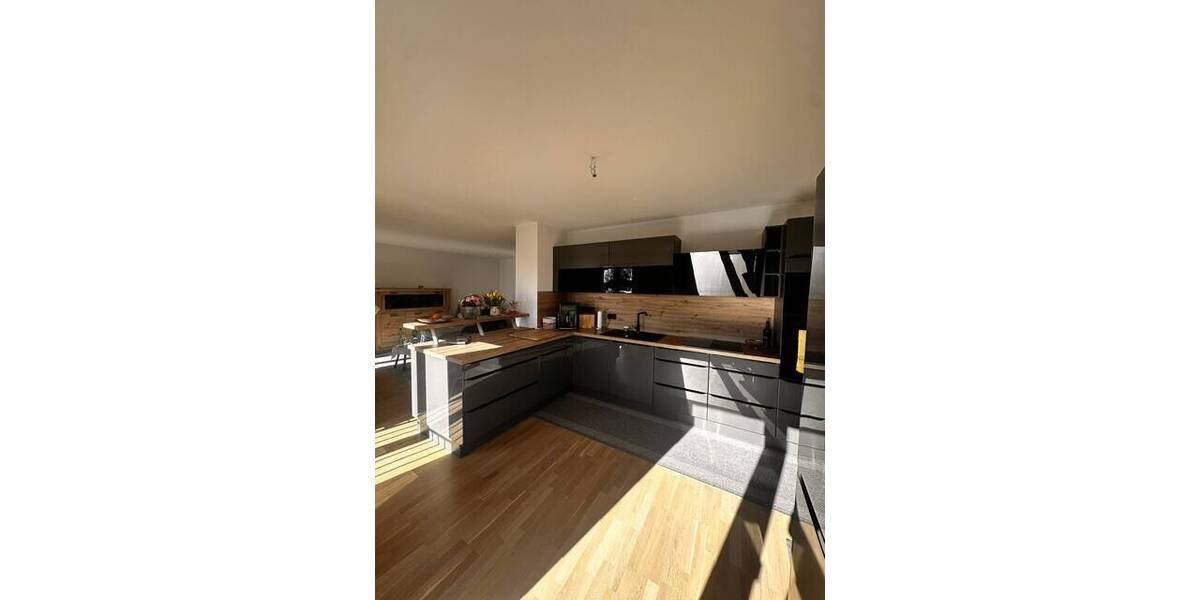 Etagenwohnung Coswig - 4 Zimmer, 107 m&sup2;, 1.370&euro; | Angebot:25699878