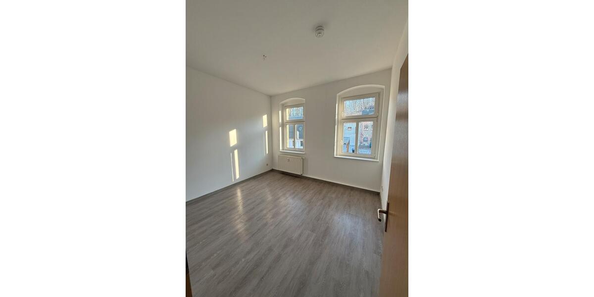 Etagenwohnung Döbeln - 4 Zimmer, 84 m&sup2;, 546&euro; | Angebot:25418321