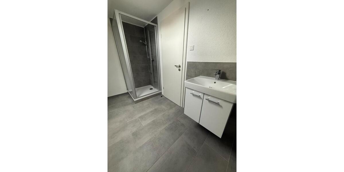 Dachgeschoßwohnung Niederwerrn - 1 Zimmer, 48 m&sup2;, 550&euro; | Angebot:26560562