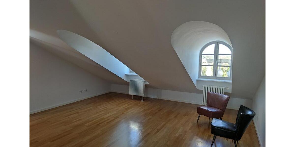 Dachgeschoßwohnung Offenbach am Main Bürgel - 2 Zimmer, 70 m&sup2;, 1.050&euro; | Angebot:25230529