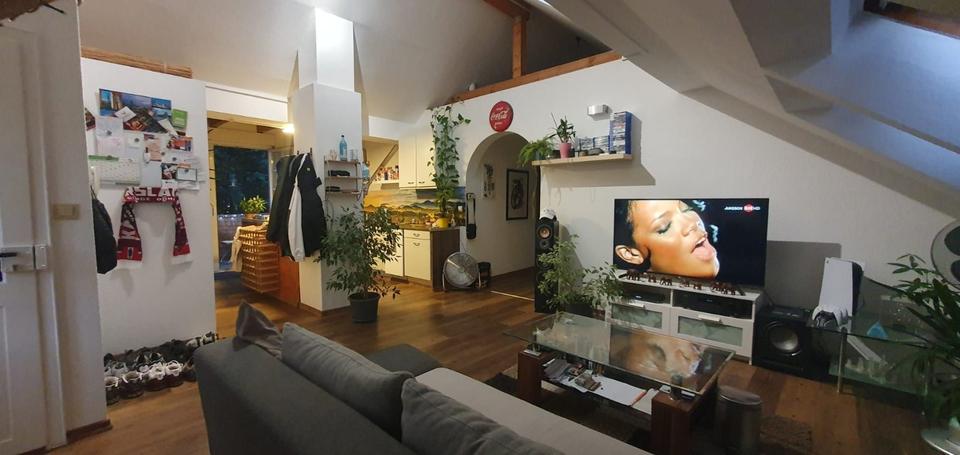 Dachgeschoßwohnung Annweiler am Trifels - 4 Zimmer, 94 m&sup2;, 950&euro; | Angebot:25767958