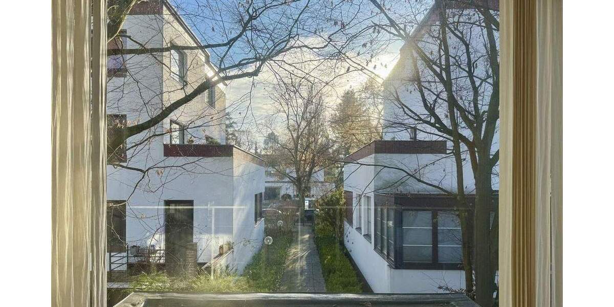 Modernisierte 3-Zimmer-Wohnung in Berlin-Dahlem mieten, ca. 180 m², große Ost- und West-Terrassen 3 zimmer