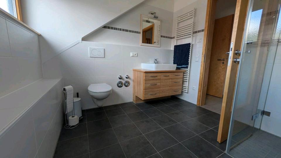 Dachgeschoßwohnung Schongau - 3 Zimmer, 84 m&sup2;, 1.125&euro; | Angebot:26648160