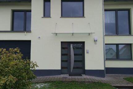 Wohnung Wasungen - 1 Zimmer, 30 m&sup2;, 300&euro; | Angebot:26309467