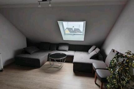 Dachgeschosswohnung möbiliert zimmer
