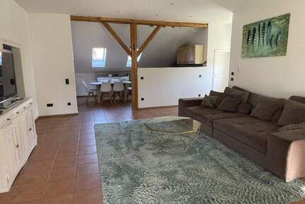 Wohnung Waal Emmenhausen - 4 Zimmer, 136 m&sup2;, 1.200&euro; | Angebot:25289272