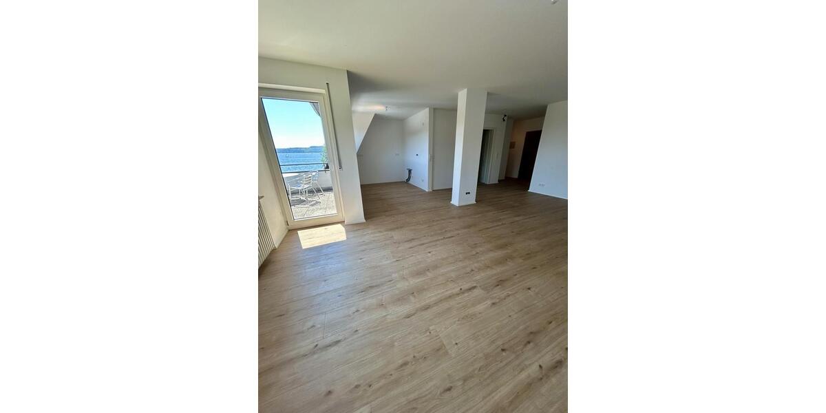 Dachgeschoßwohnung Überlingen - 2 Zimmer, 63 m&sup2;, 1.275&euro; | Angebot:26225069