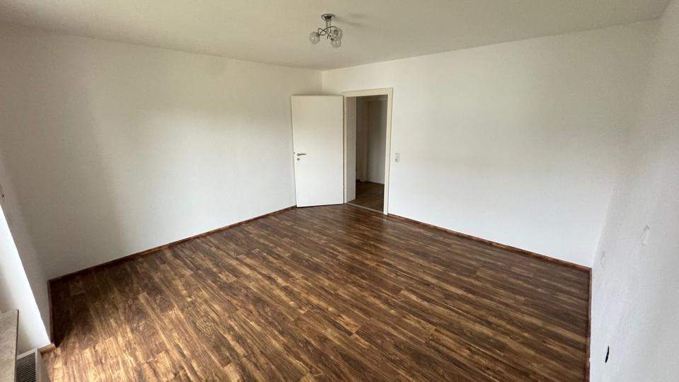 Etagenwohnung Dillingen an der Donau - 2 Zimmer, 95 m&sup2;, 900&euro; | Angebot:24773502