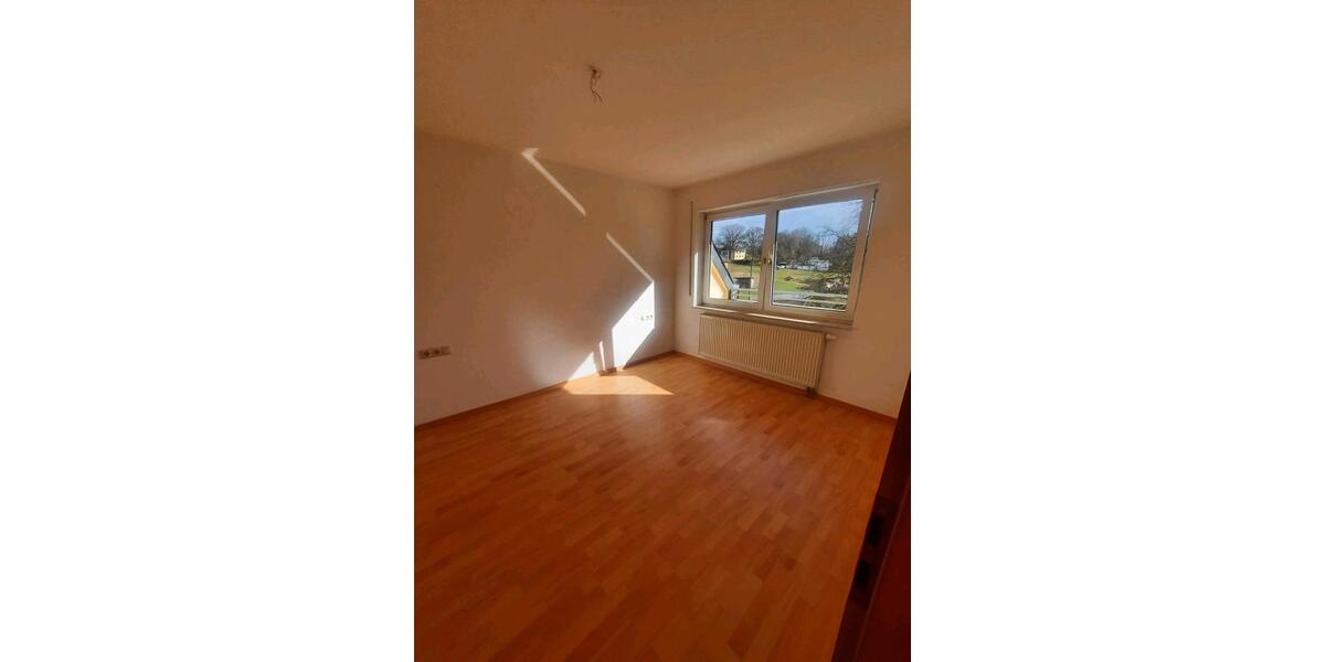 Dachgeschoßwohnung Reichenbach im Vogtland - 1 Zimmer, 44 m&sup2;, 425&euro; | Angebot:26620077