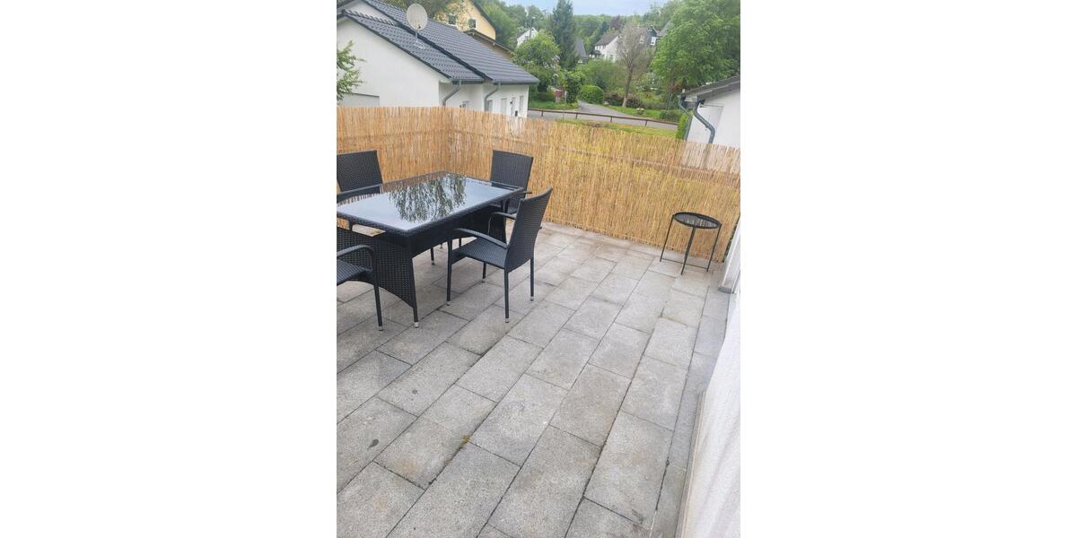 Terrassenwohnung Wiehl - 3 Zimmer, 120 m&sup2;, 1.200&euro; | Angebot:26538387
