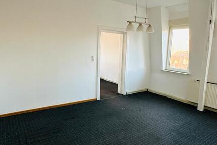 Große Wohnung mit Garten und Balkon zu vermieten 7 zimmer