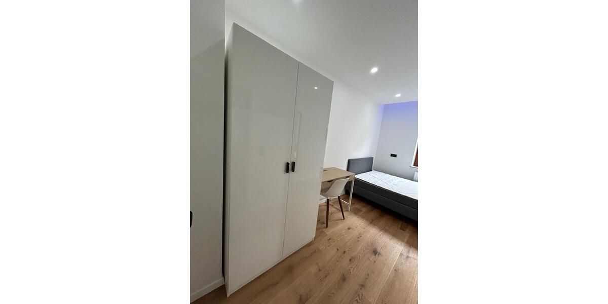 Wohnen auf Zeit Nürnberg Hasenbuck - 1 Zimmer, 12 m&sup2;, 480&euro; | Angebot:24629084