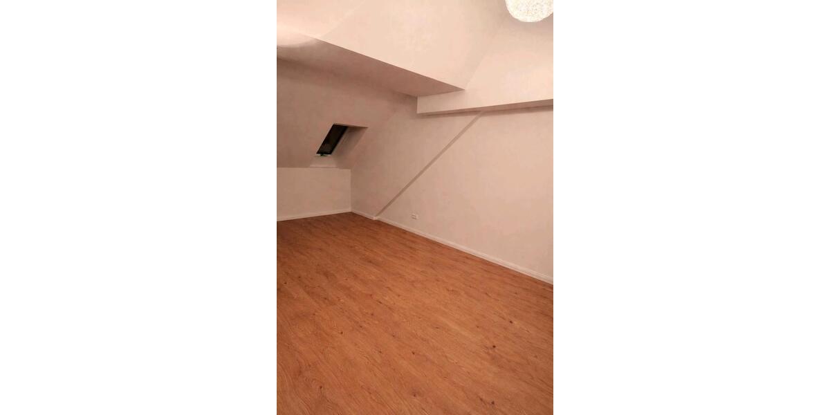 Dachgeschoßwohnung Panketal - 3 Zimmer, 114 m&sup2;, 1.900&euro; | Angebot:24514361