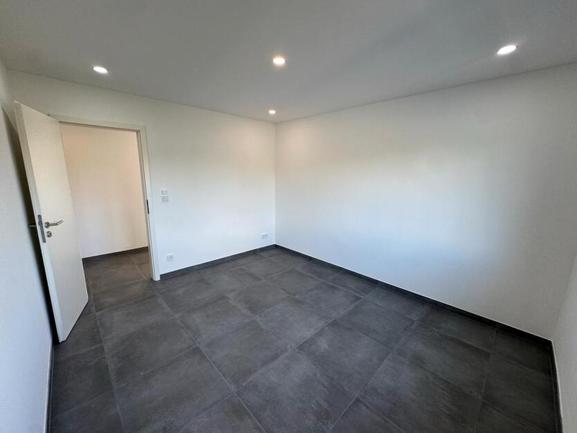 Moderne Kernsanierte 4-Zimmer-Wohnung in Stein