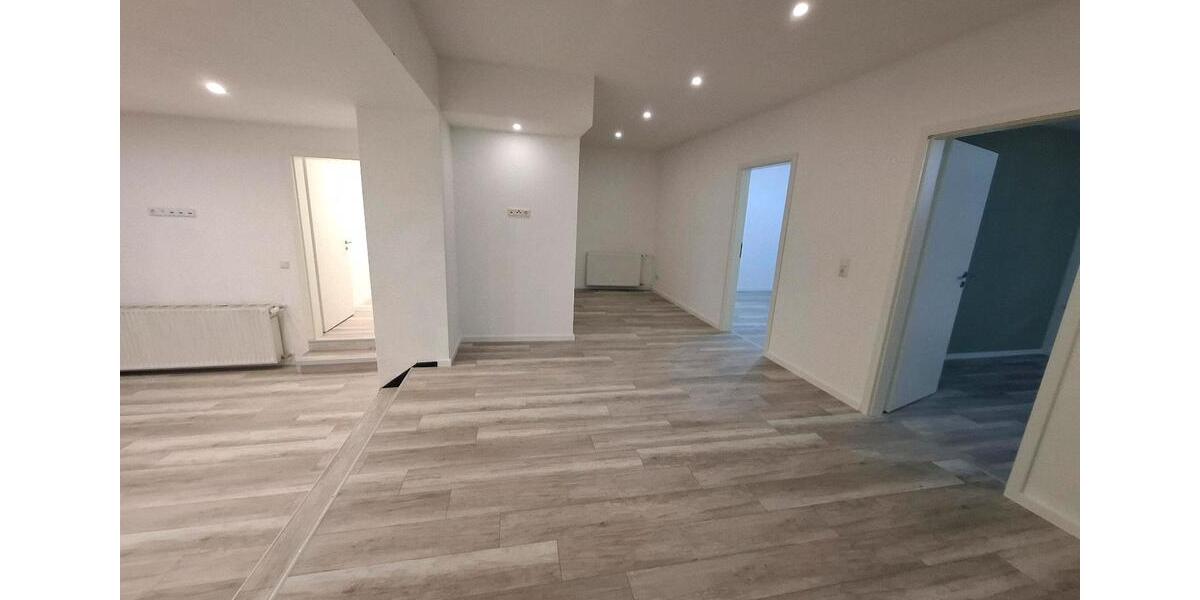 Erdgeschoßwohnung Kirn - 4 Zimmer, 125 m&sup2;, 875&euro; | Angebot:25965343