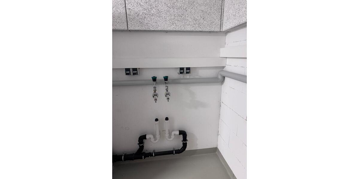 Erstbezug: Barrierefreie 3-Zi. Whg. Inkl Küche und 2 Parkplätzen 3 zimmer