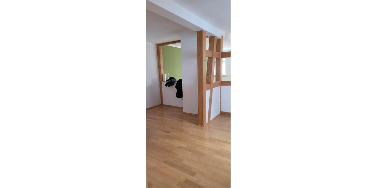 Etagenwohnung Wertheim - 4 Zimmer, 120 m&sup2;, 980&euro; | Angebot:25055297