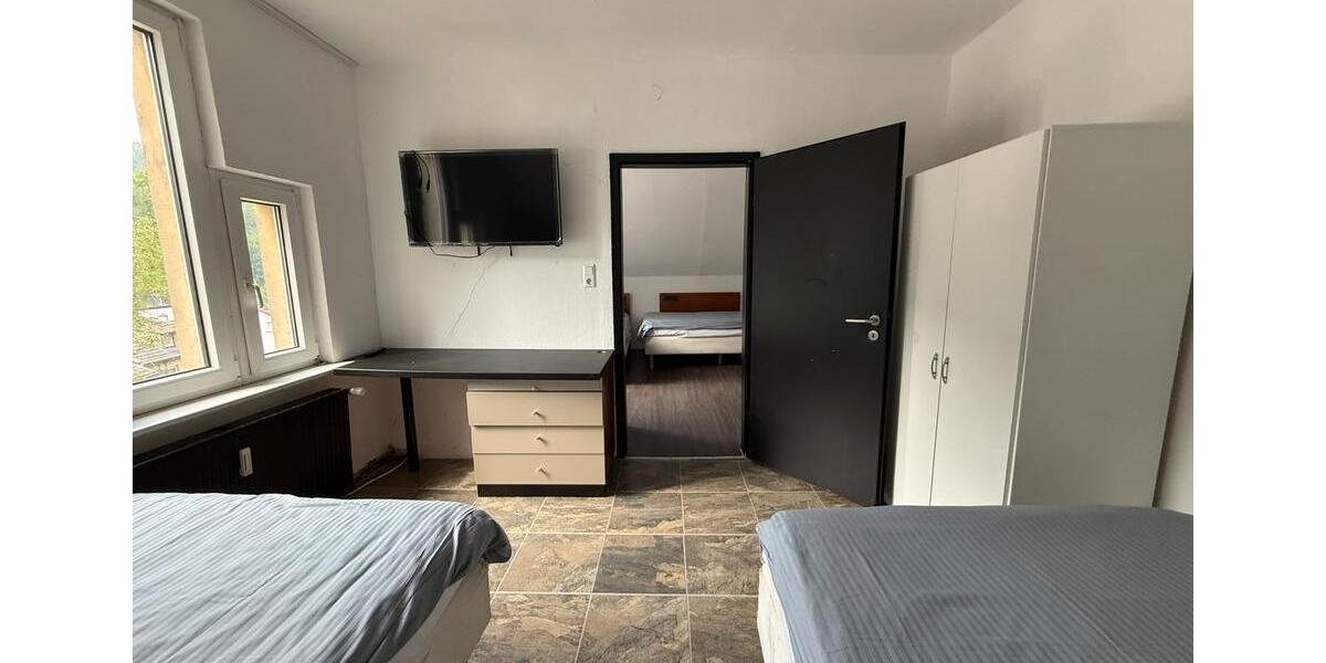 Wohnen auf Zeit Altena - 6 Zimmer, 150 m&sup2;, 13&euro; | Angebot:26127809