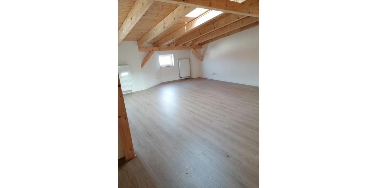 Dachgeschoßwohnung Güstrow - 3 Zimmer, 98 m&sup2;, 930&euro; | Angebot:25440690