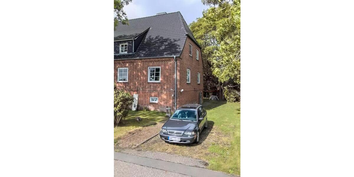 Doppelhaushälfte Neukirchen - 5 Zimmer, 120 m&sup2;, 850&euro; | Angebot:24611714