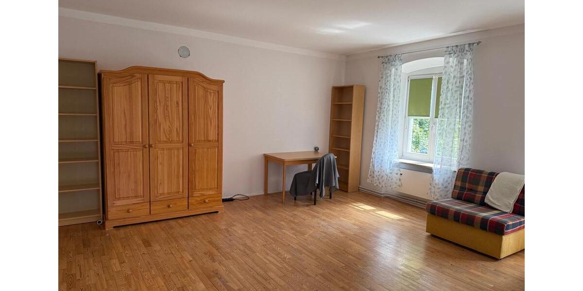 Etagenwohnung Weidenberg - 2 Zimmer, 35 m&sup2;, 400&euro; | Angebot:22955753