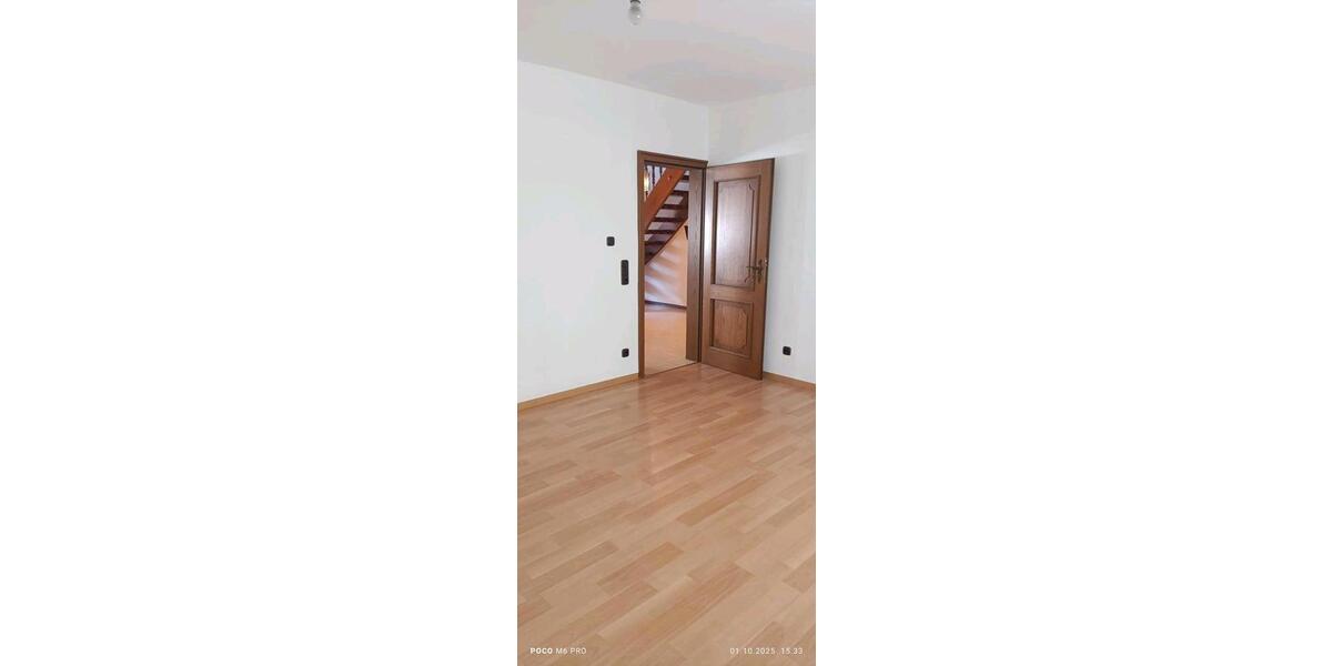 Erdgeschoßwohnung Großheubach - 3 Zimmer, 83 m&sup2;, 123&euro; | Angebot:26638685
