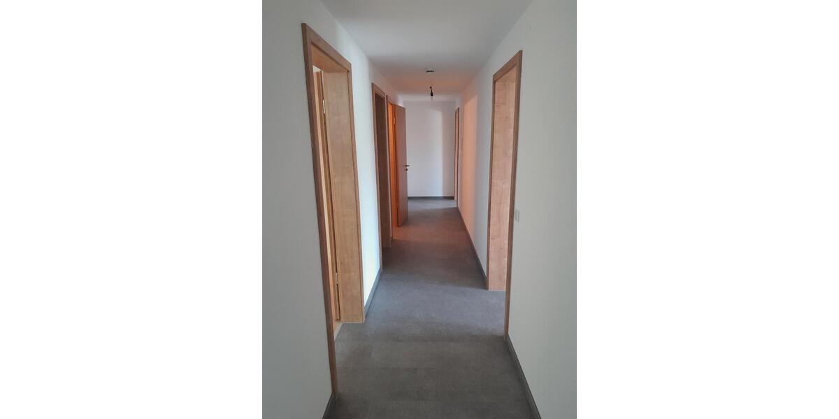 Erdgeschoßwohnung Titting - 3 Zimmer, 103 m&sup2;, 1.050&euro; | Angebot:26023194