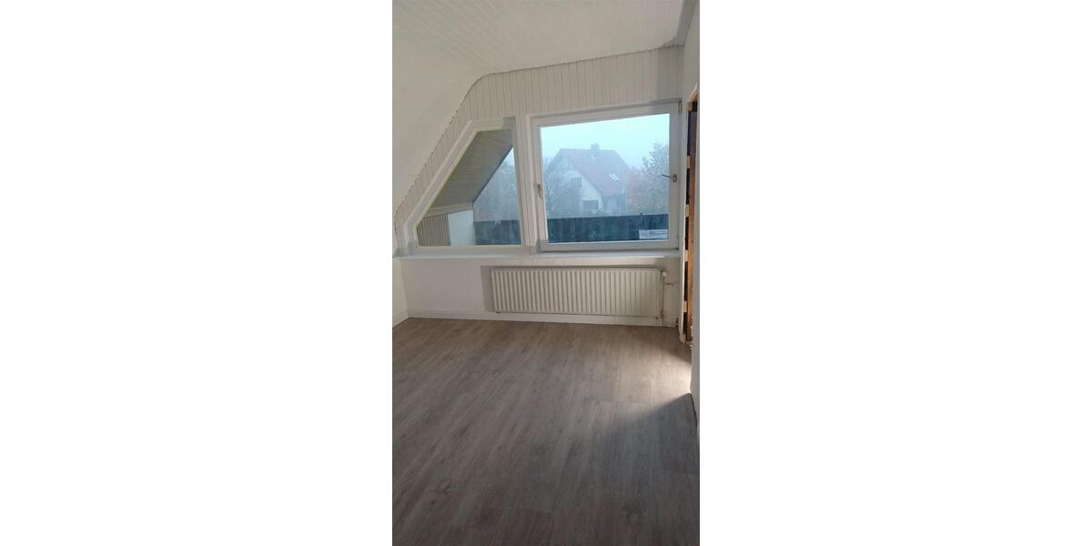 Etagenwohnung Quickborn - 4 Zimmer, 100 m&sup2;, 1.275&euro; | Angebot:24223537