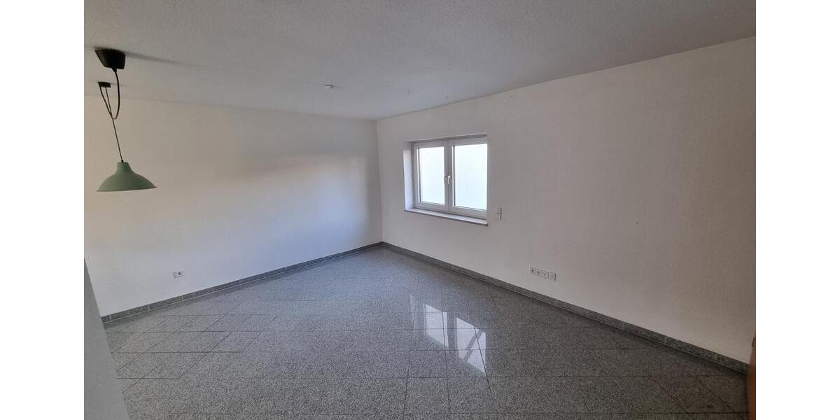 Reihenhaus Frankfurt am Main Eschersheim - 3 Zimmer, 59 m&sup2;, 1.050&euro; | Angebot:24940616