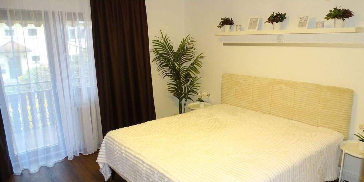 Etagenwohnung Lörrach Stetten - 3 Zimmer, 140 m&sup2;, 2.000&euro; | Angebot:26128306