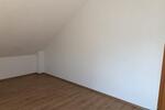 Dachgeschoßwohnung Bad Krozingen - 3 Zimmer, 75 m&sup2;, 1.075&euro; | Angebot:26569611
