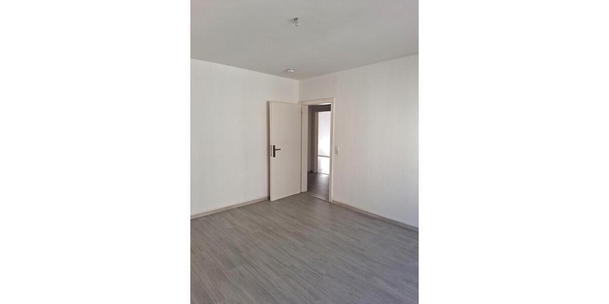 Etagenwohnung Wuppertal Gemarkung Elberfeld - 3 Zimmer, 70 m&sup2;, 610&euro; | Angebot:26645323