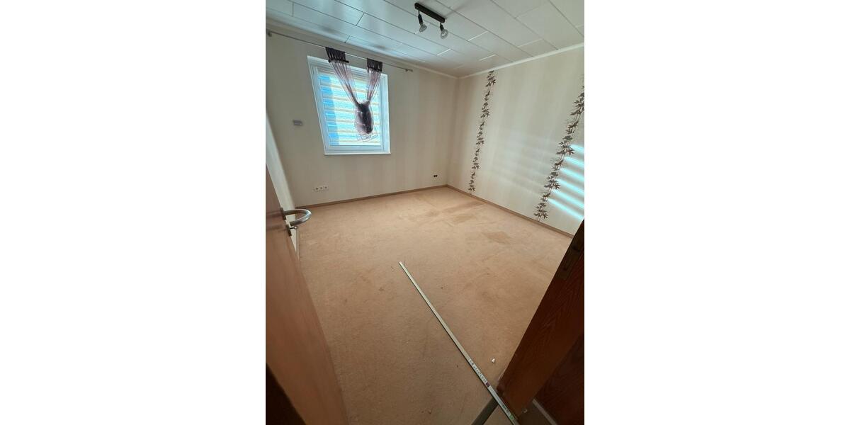 Etagenwohnung Paderborn Neuenbeken - 4 Zimmer, 110 m&sup2;, 1.350&euro; | Angebot:26610003