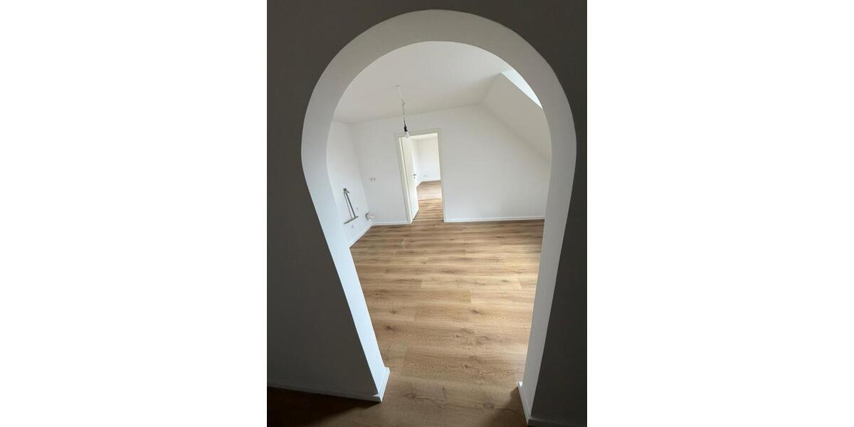 Dachgeschoßwohnung Straubing - 4 Zimmer, 77 m&sup2;, 950&euro; | Angebot:26644970