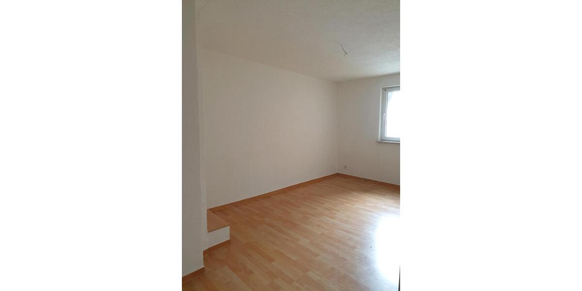 Etagenwohnung Pößneck - 2 Zimmer, 50 m&sup2;, 250&euro; | Angebot:25328753