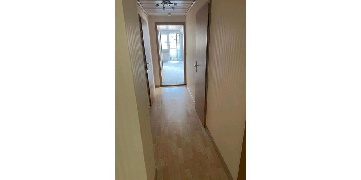 Dachgeschoßwohnung Bad Driburg - 3 Zimmer, 70 m&sup2;, 520&euro; | Angebot:25857295