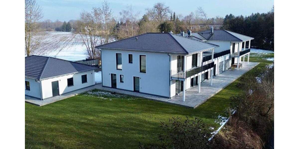 Doppelhaushälfte Moosinning Eichenried - 8 Zimmer, 315 m&sup2;, 3.900&euro; | Angebot:25708230