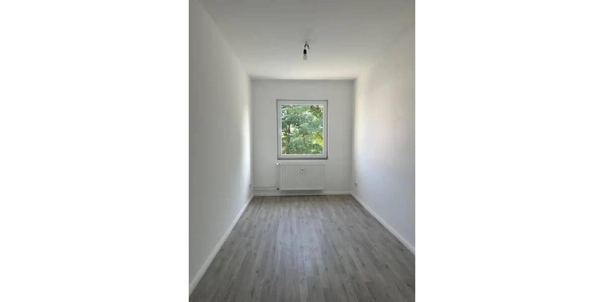 Etagenwohnung Storkow (Mark) - 4 Zimmer, 83 m&sup2;, 666&euro; | Angebot:26232004