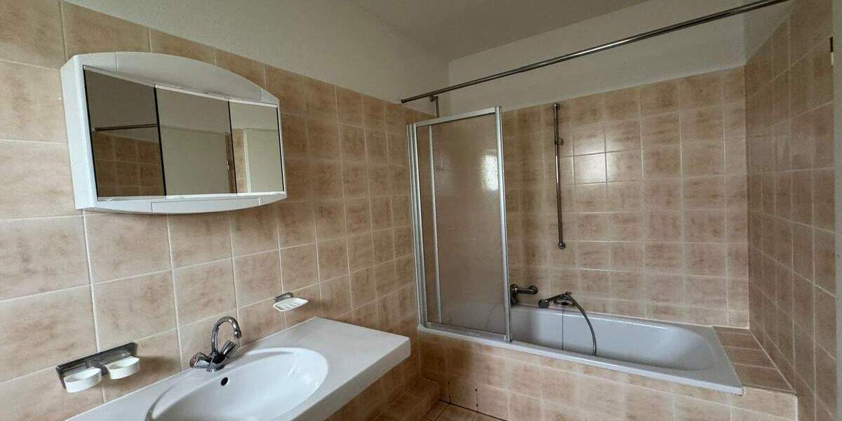 Reihenmittelhaus Binsfeld - 4 Zimmer, 122 m&sup2;, 979&euro; | Angebot:24041979