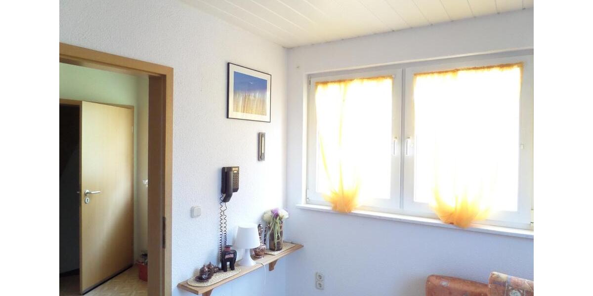 Dachgeschoßwohnung Windischeschenbach - 1 Zimmer, 51 m&sup2;, 390&euro; | Angebot:24750810