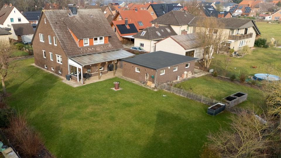 Erdgeschoßwohnung Bröckel - 4 Zimmer, 135 m&sup2;, 1.200&euro; | Angebot:24749760